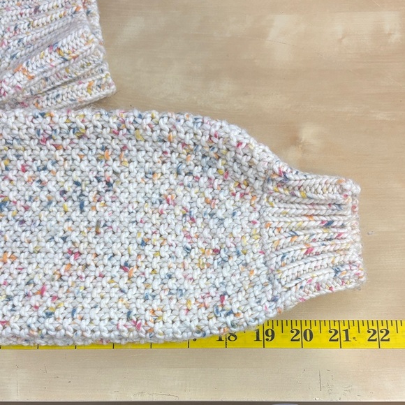 GAP Women's Cream Speckled Crew Neck Sweater - Picture 14 of 14